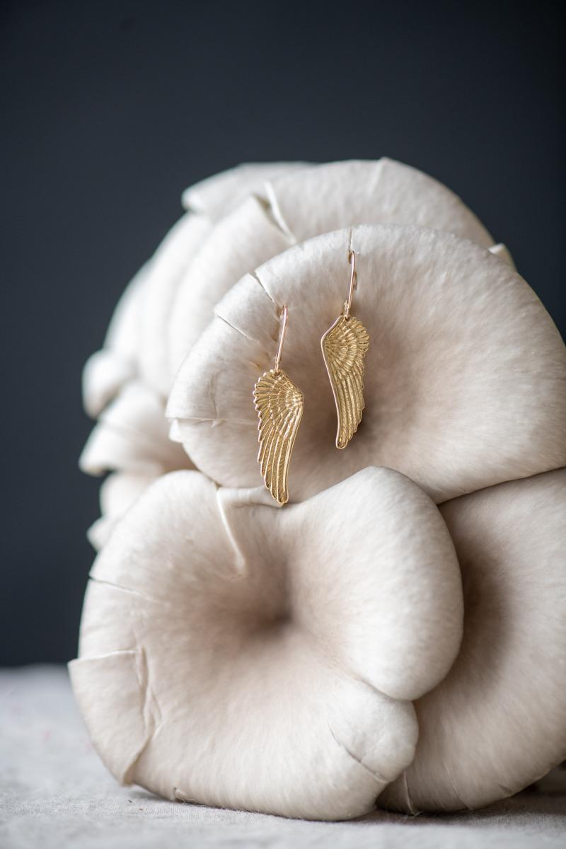 Women's or Men's 18K Gold Wing Earrings For Sale