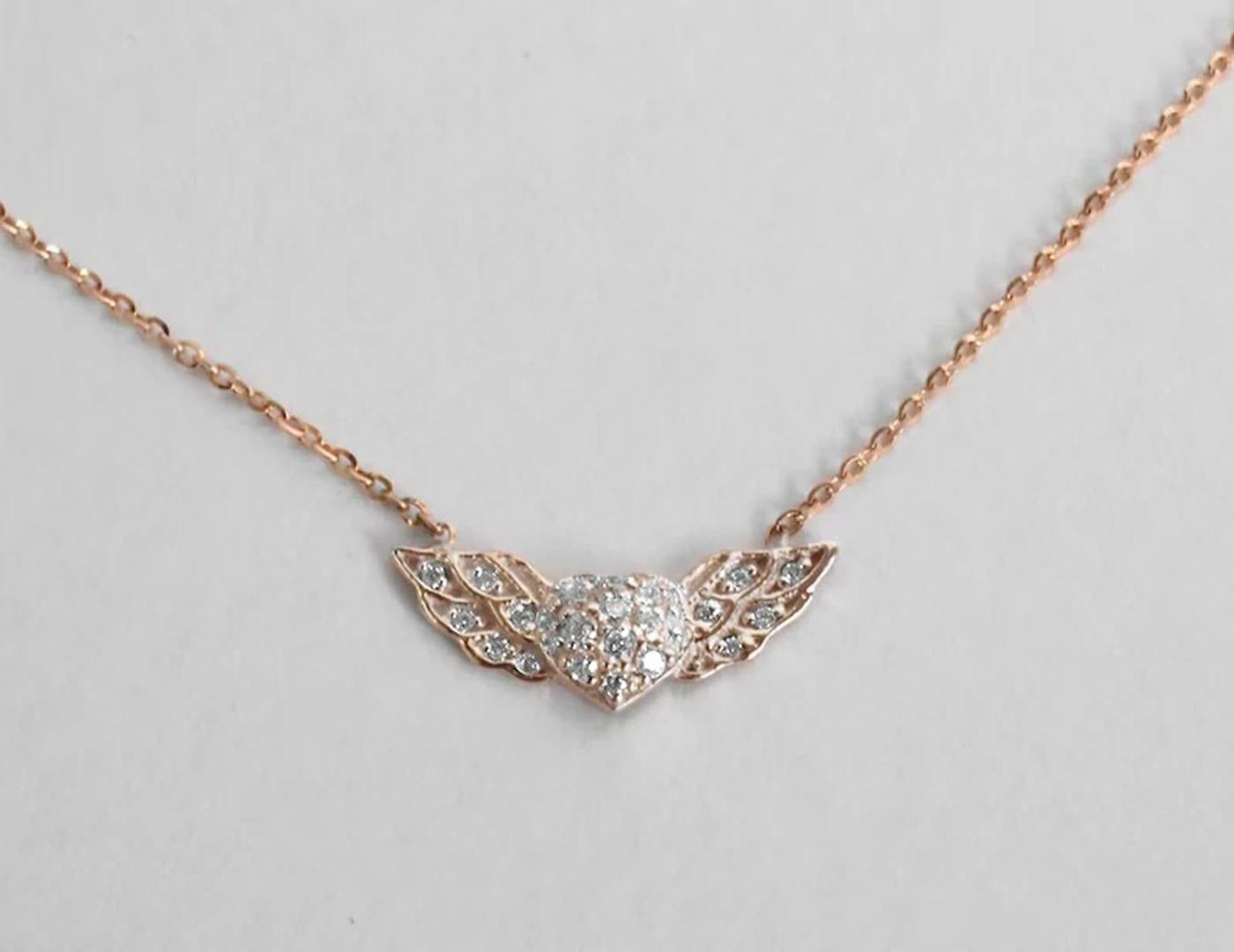 Collier en or 18k avec diamant et coeur ailé Coeur volant Bijoux Valentine Unisexe en vente