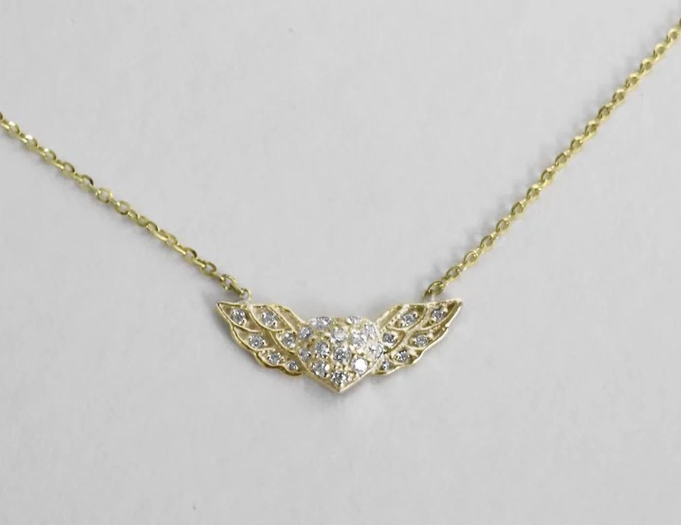 Round Cut 18k Gold Winged Heart Diamond Necklace Flying Heart Valentine Jewelry For Sale