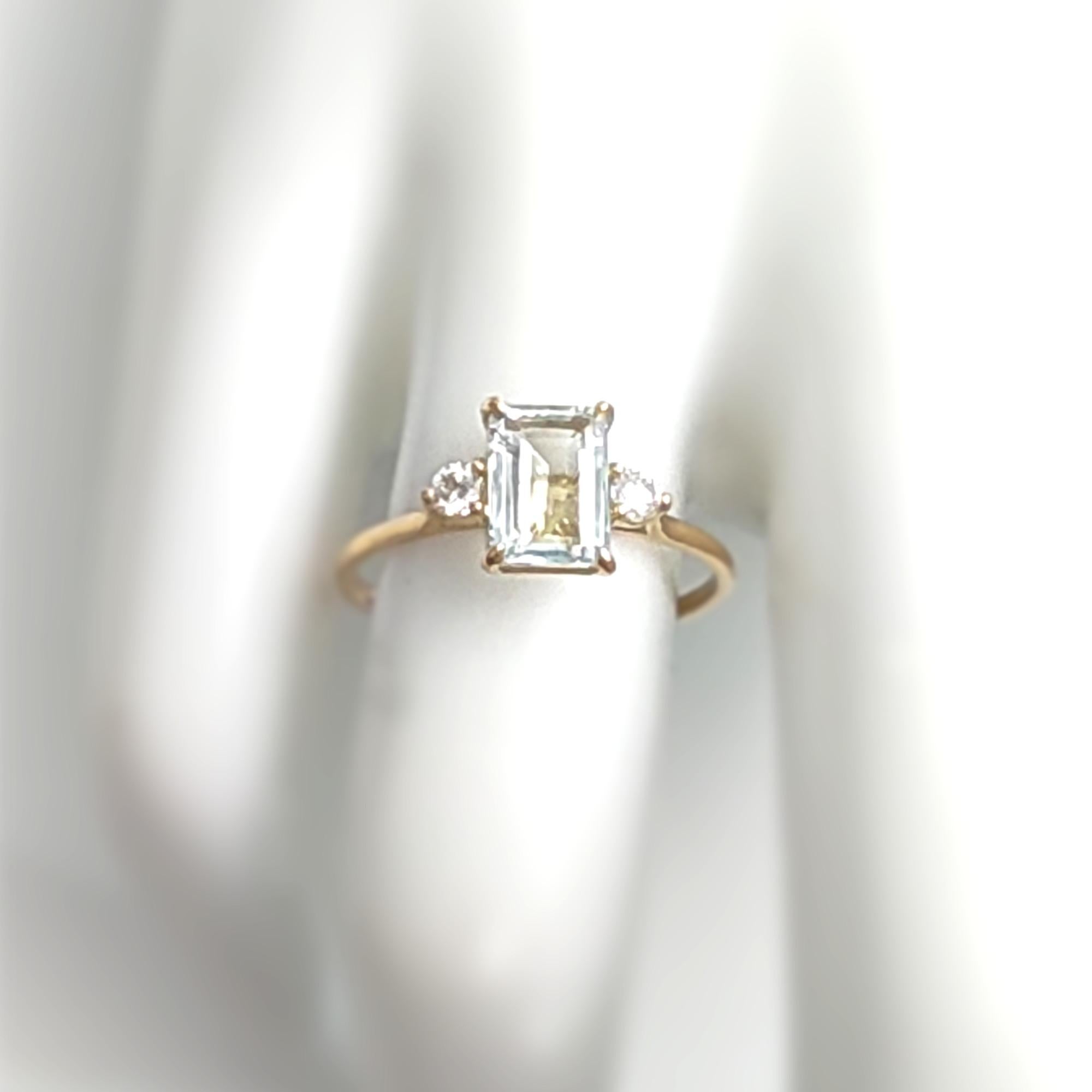 18K Gold Frauen Verlobungsring 0,88 Karat Zentral Aquamarin -Diamanten 1