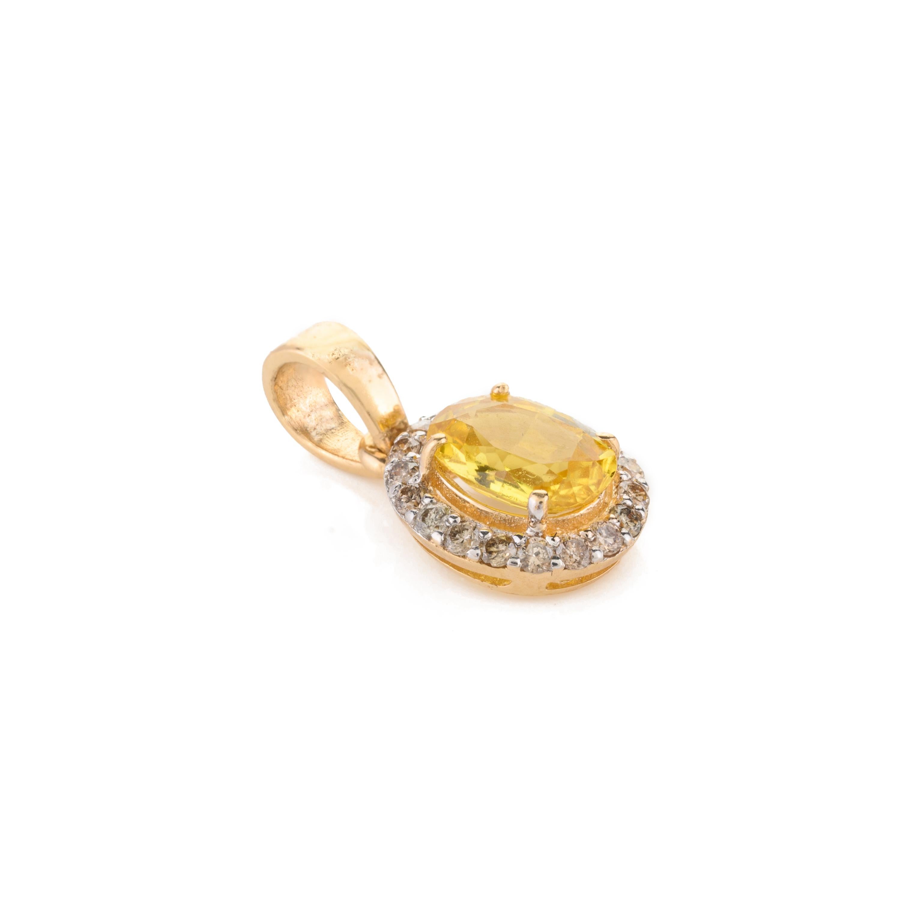Im Angebot: 18 Karat Gold Gelber Saphir und Diamant Halo-Ring, Ohrringe und Anhänger Schmuck-Set () 11
