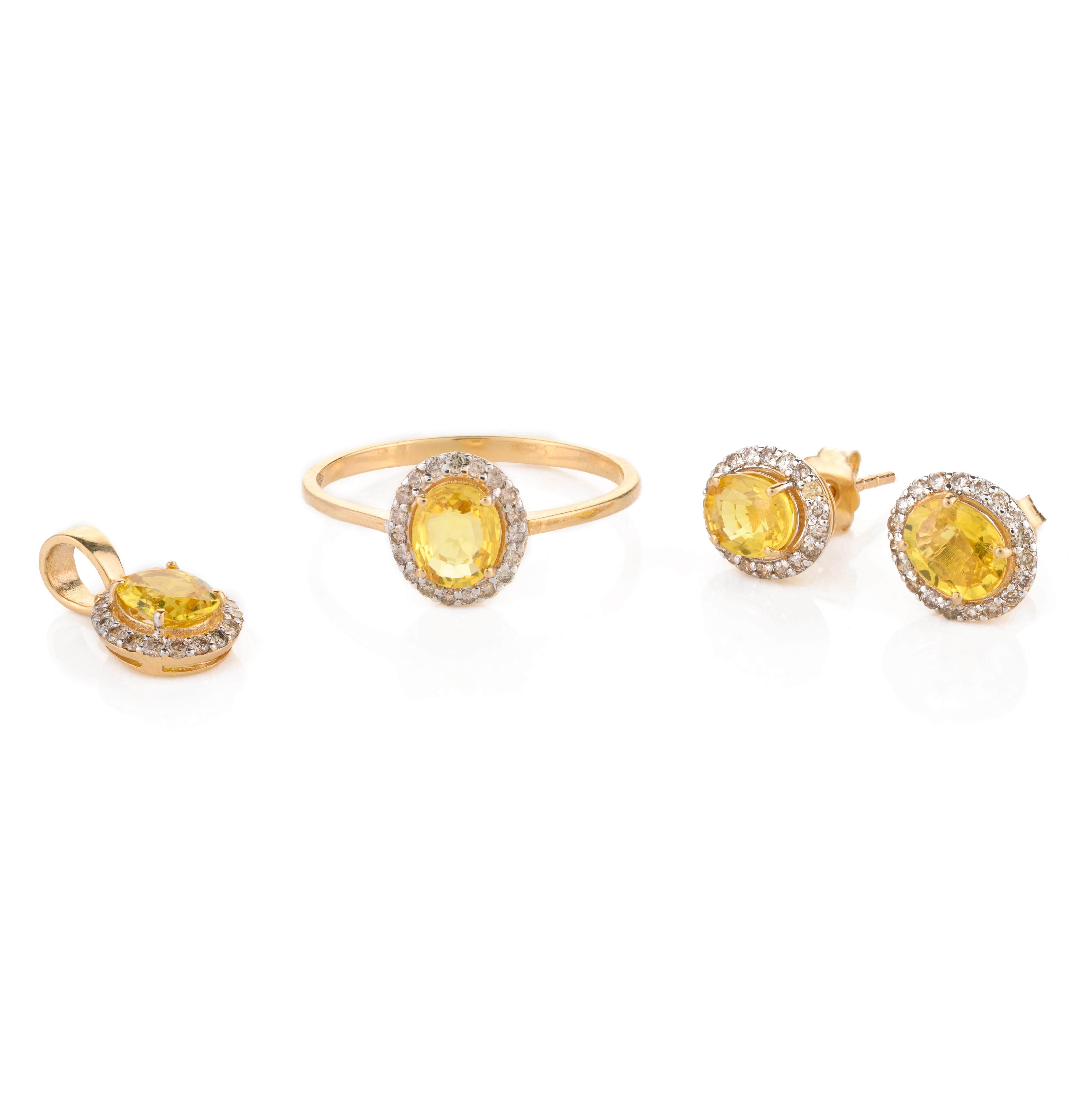 For Sale:  18k Gold Yellow Sapphire and Diamond Halo Ring, Earrings and Pendant Jewelry Set 19