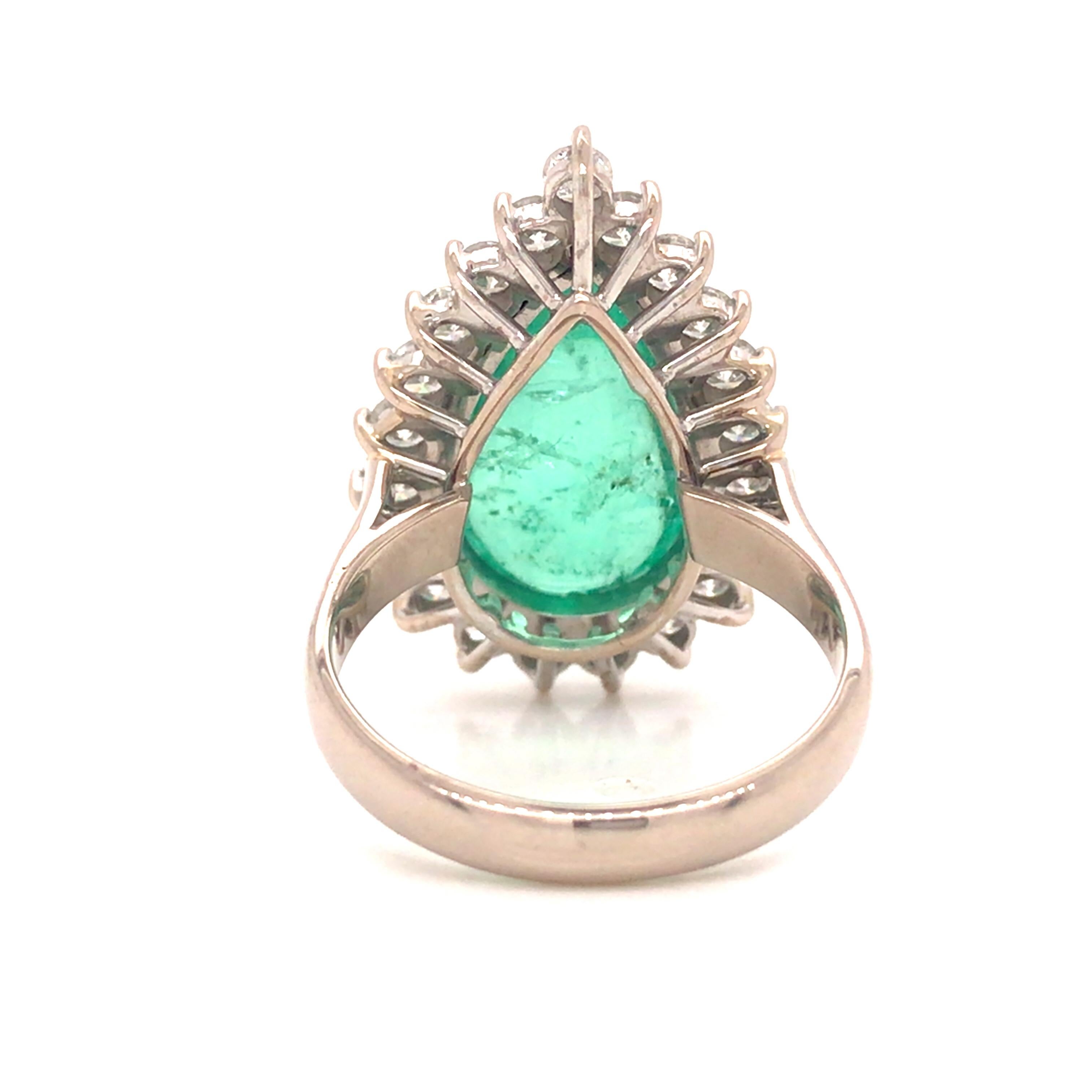 Pear Cut 18K Green Emerald Diamond Halo Ring White Gold For Sale