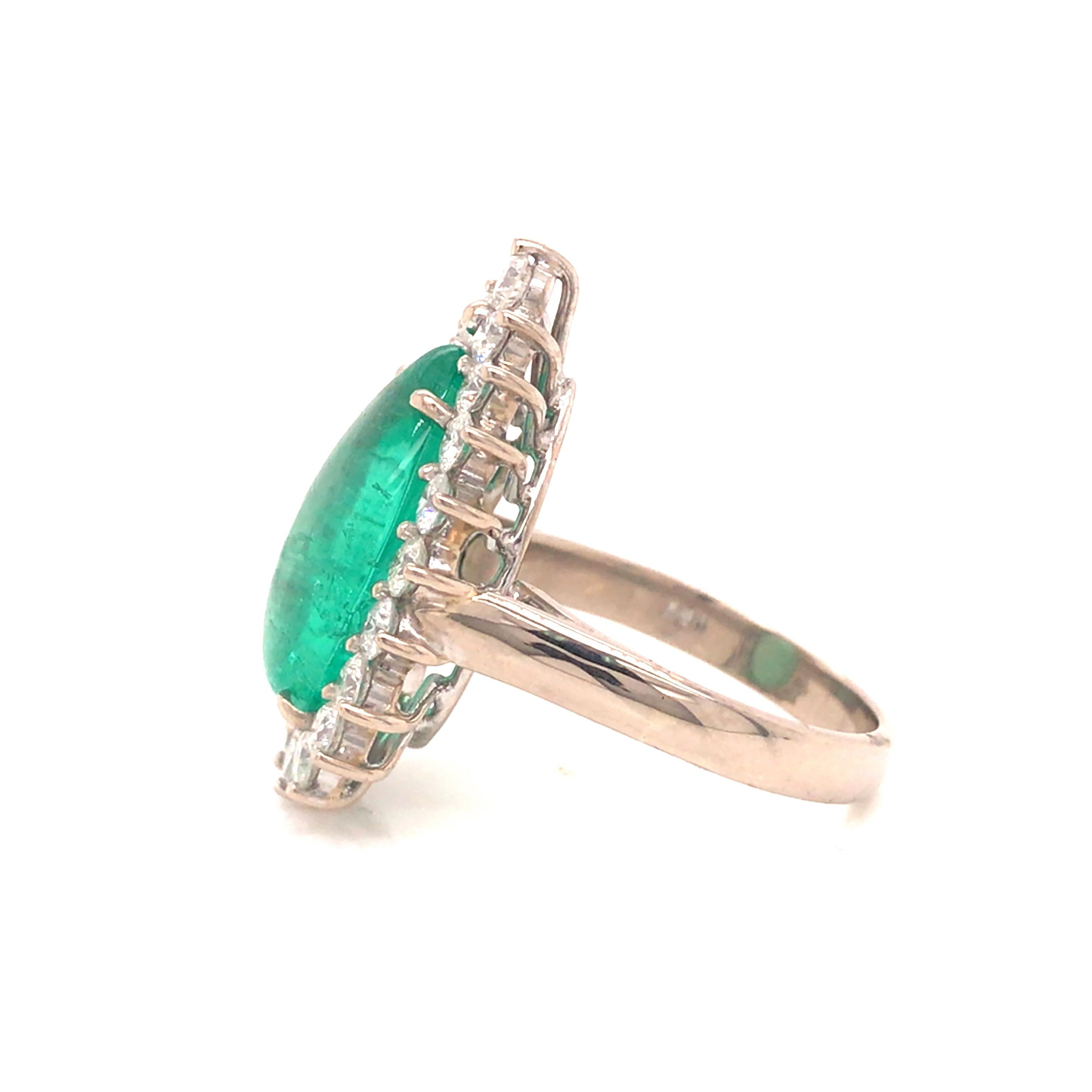 18K Green Emerald Diamond Halo Ring White Gold For Sale 2