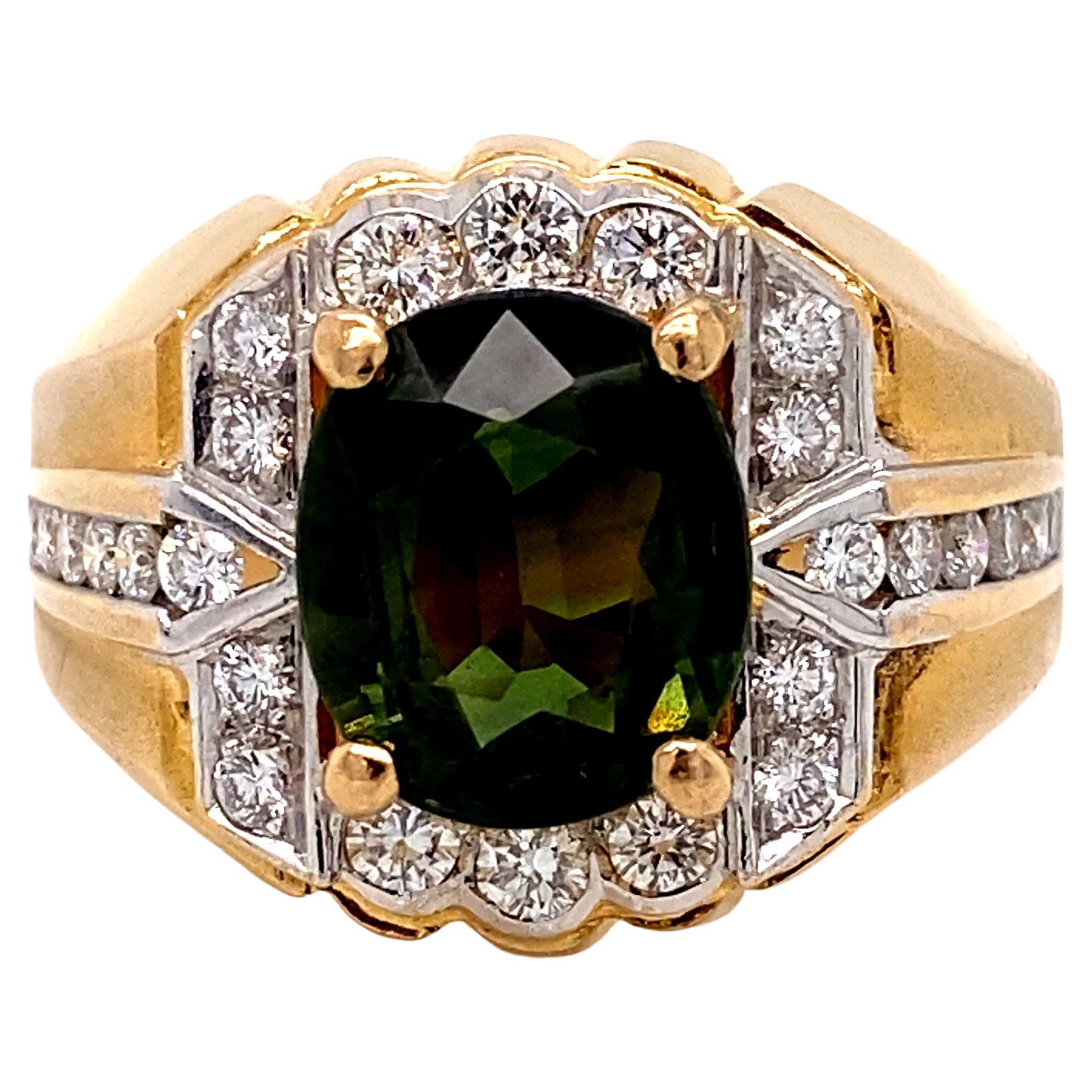 18k Green Sapphire Diamond Ring For Sale