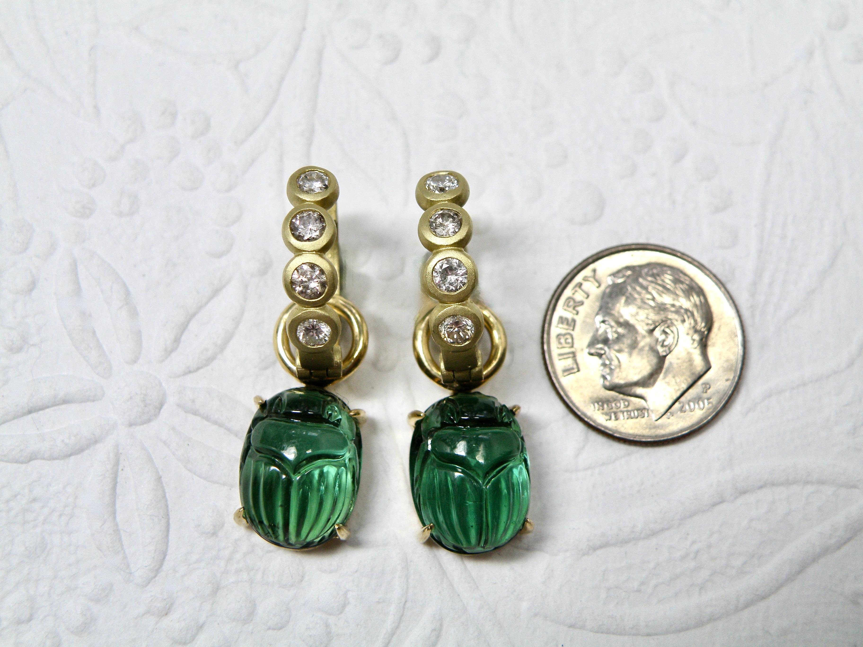 18k green tourmaline earrings w sapphire reversible Huggies In New Condition For Sale In Cohasset, MA