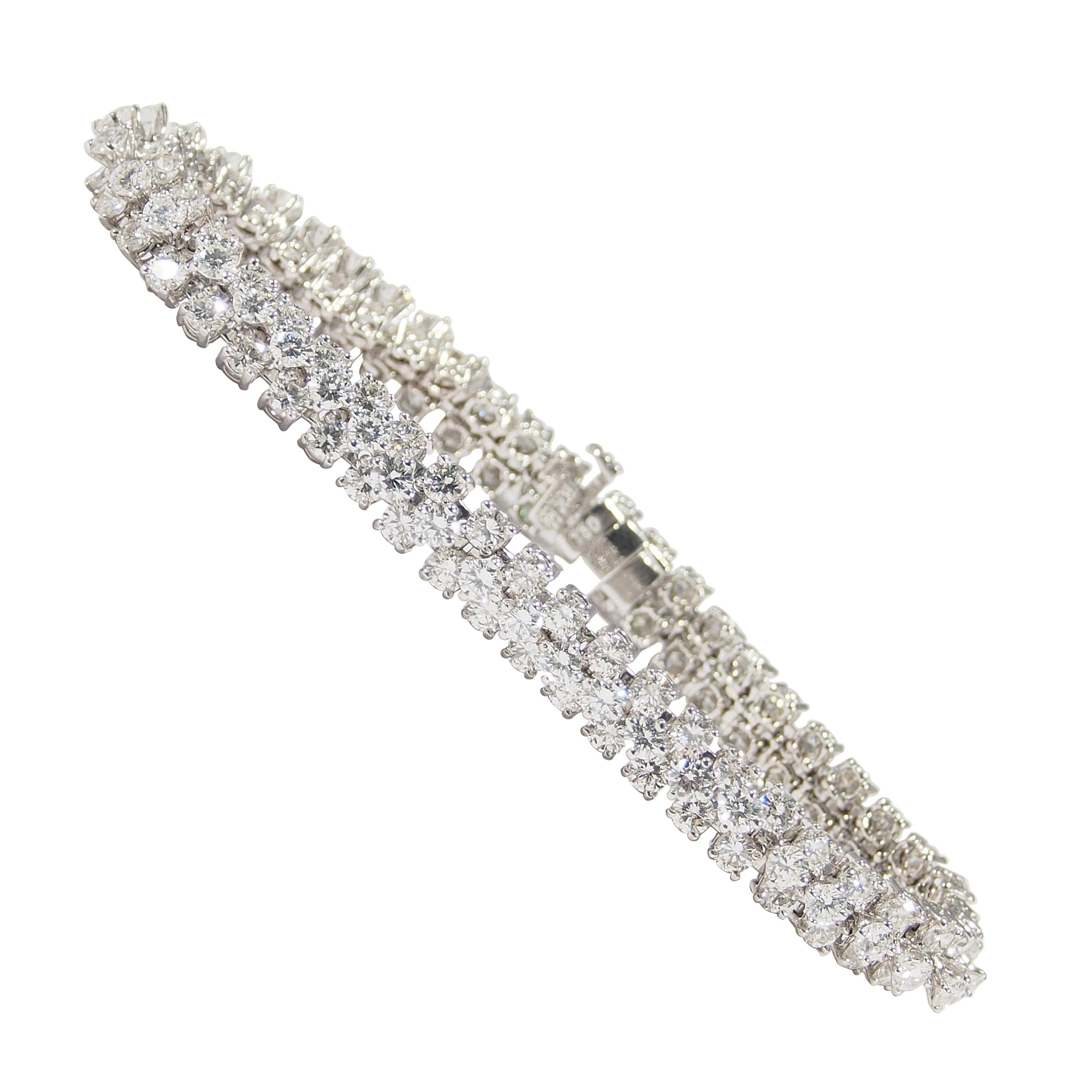 18 Karat Hammerman Brothers Diamond Tennis Bracelet White Gold 12.69 Carat