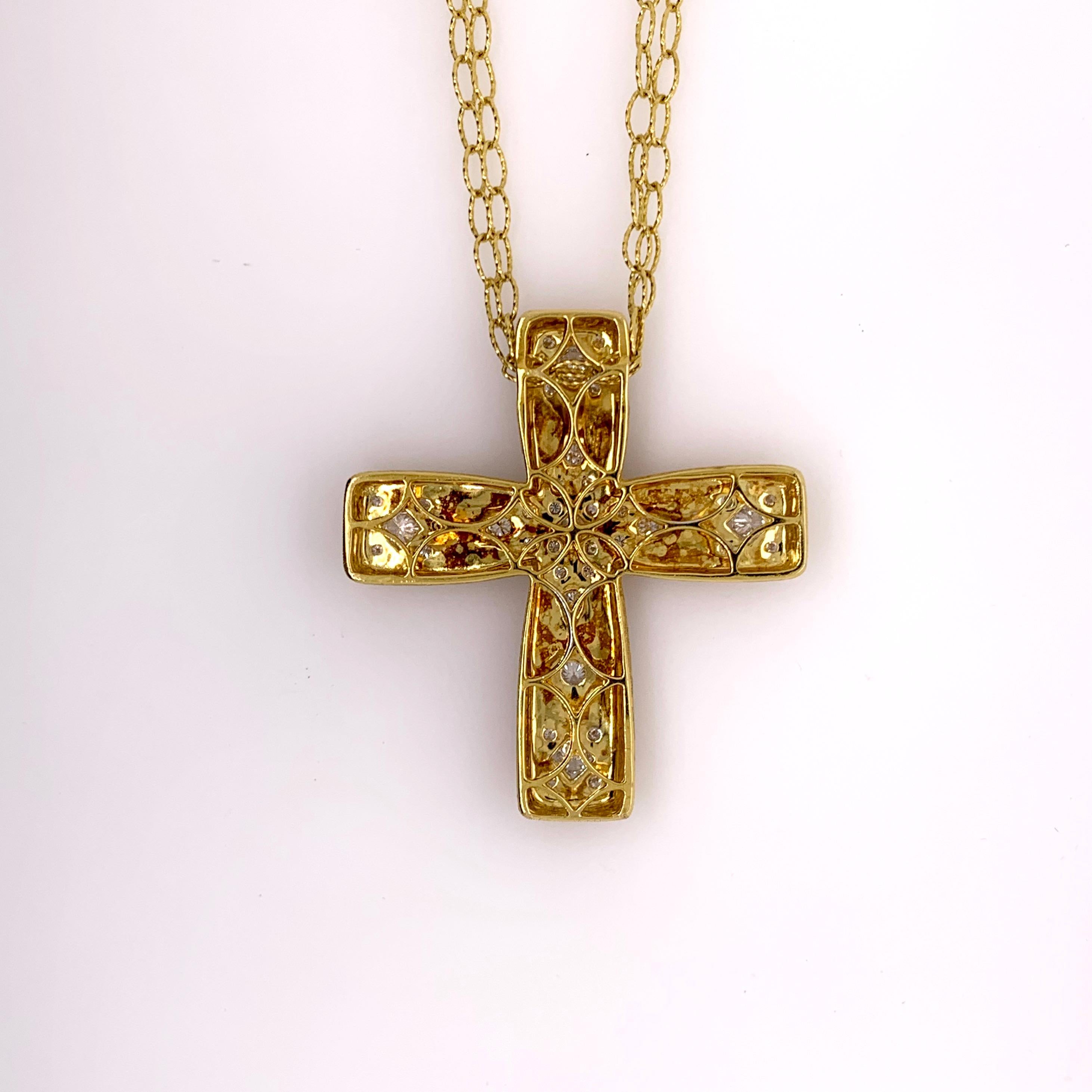 18k Handmade Yellow & White Gold Diamond Cross with Diamonds In New Condition For Sale In Carrollton, TX