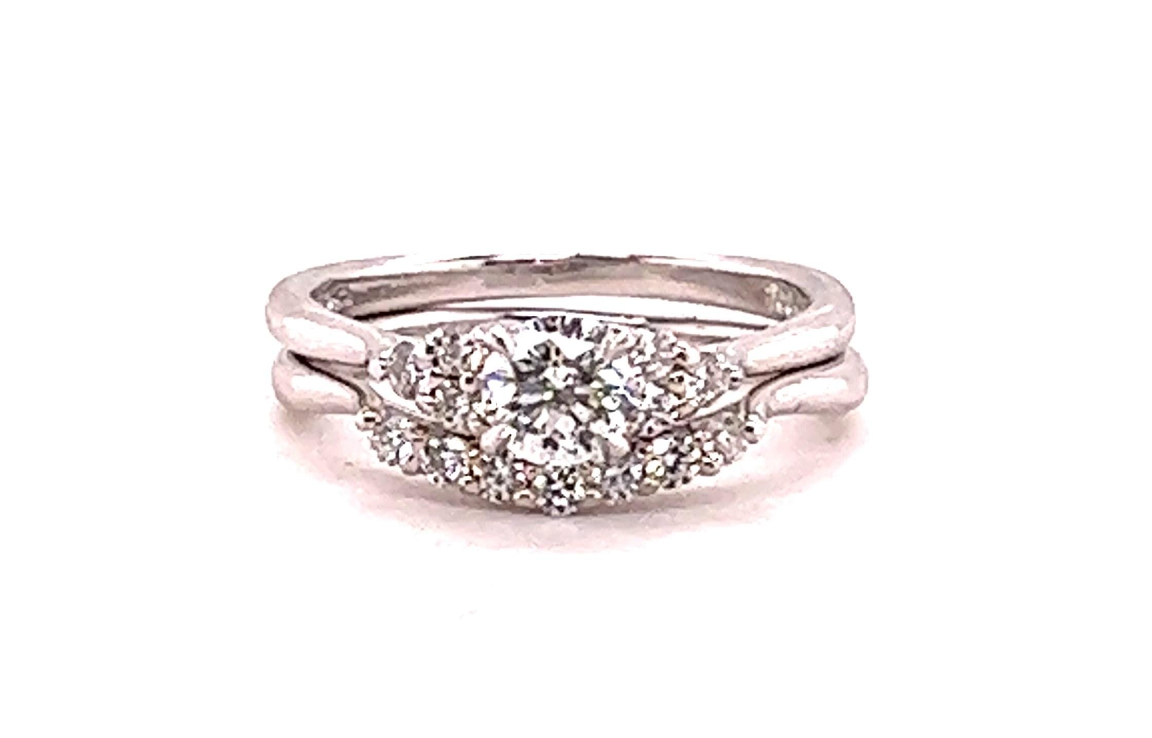 18k Hearts On Fire 7-Stone Curved Diamond Band For Sale 5