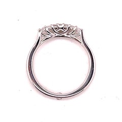 Hearts On Fire Curved Diamond 7-Stone 18 Karat White Gold Wedding Band