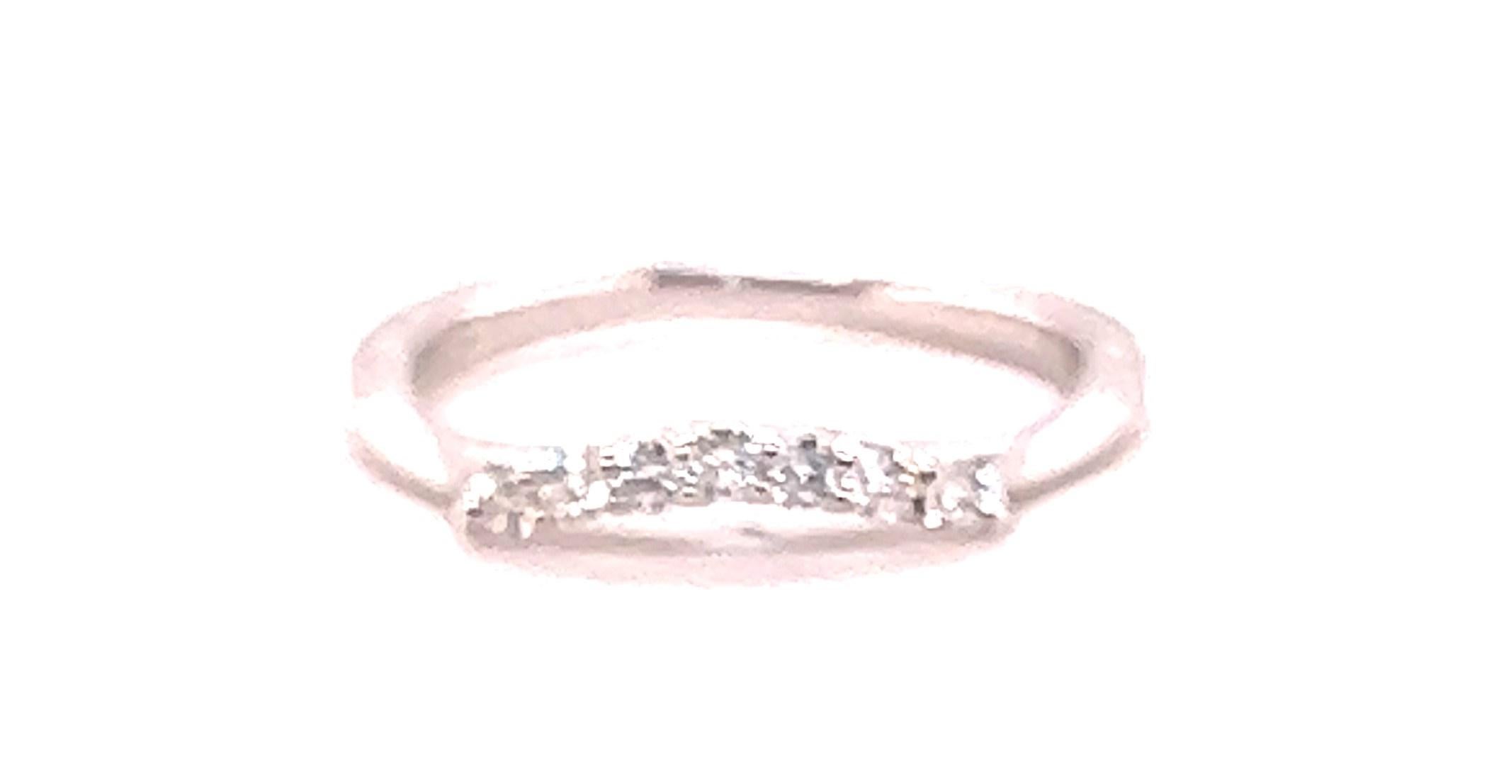 18k Hearts On Fire 7-Stein gebogenes Diamantband für Damen oder Herren im Angebot