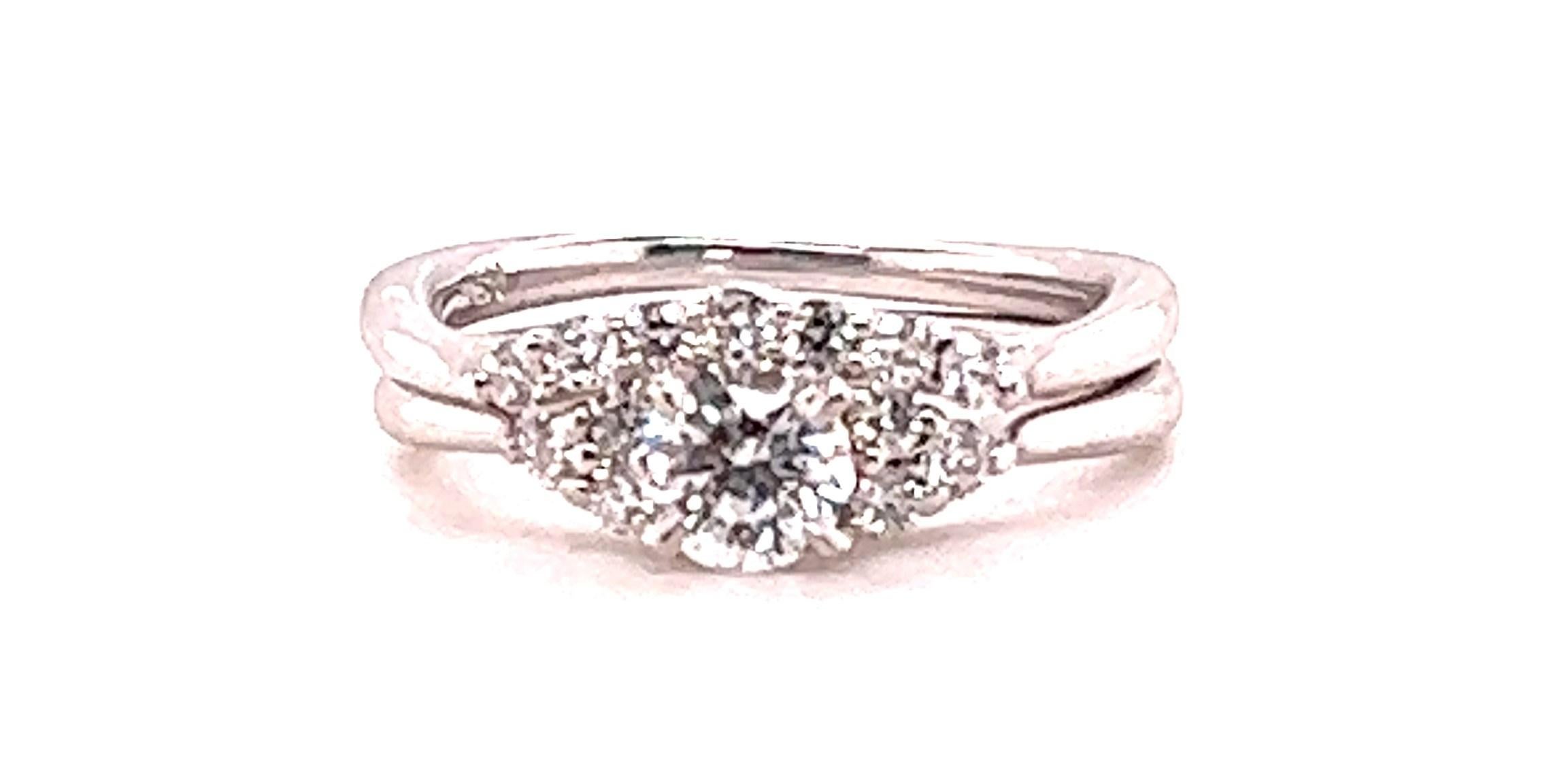 18k Hearts On Fire 7-Stone Curved Diamond Band For Sale 4