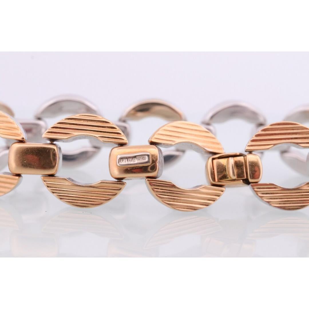 Bracciale a catena pesante OTC 18K. A Link Gucci reversibile in oro giallo e bianco. in vendita 6