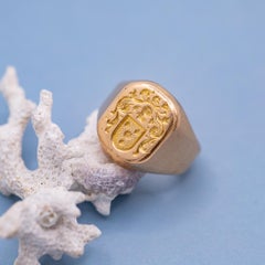 18K heavy signet ring - Patina 18 Karat solid gold gentleman Intaglio ring