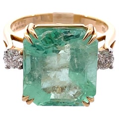 18K Heavy Yellow Gold Ring with 9.66 carat GRS Certified Emerald and Diamonds