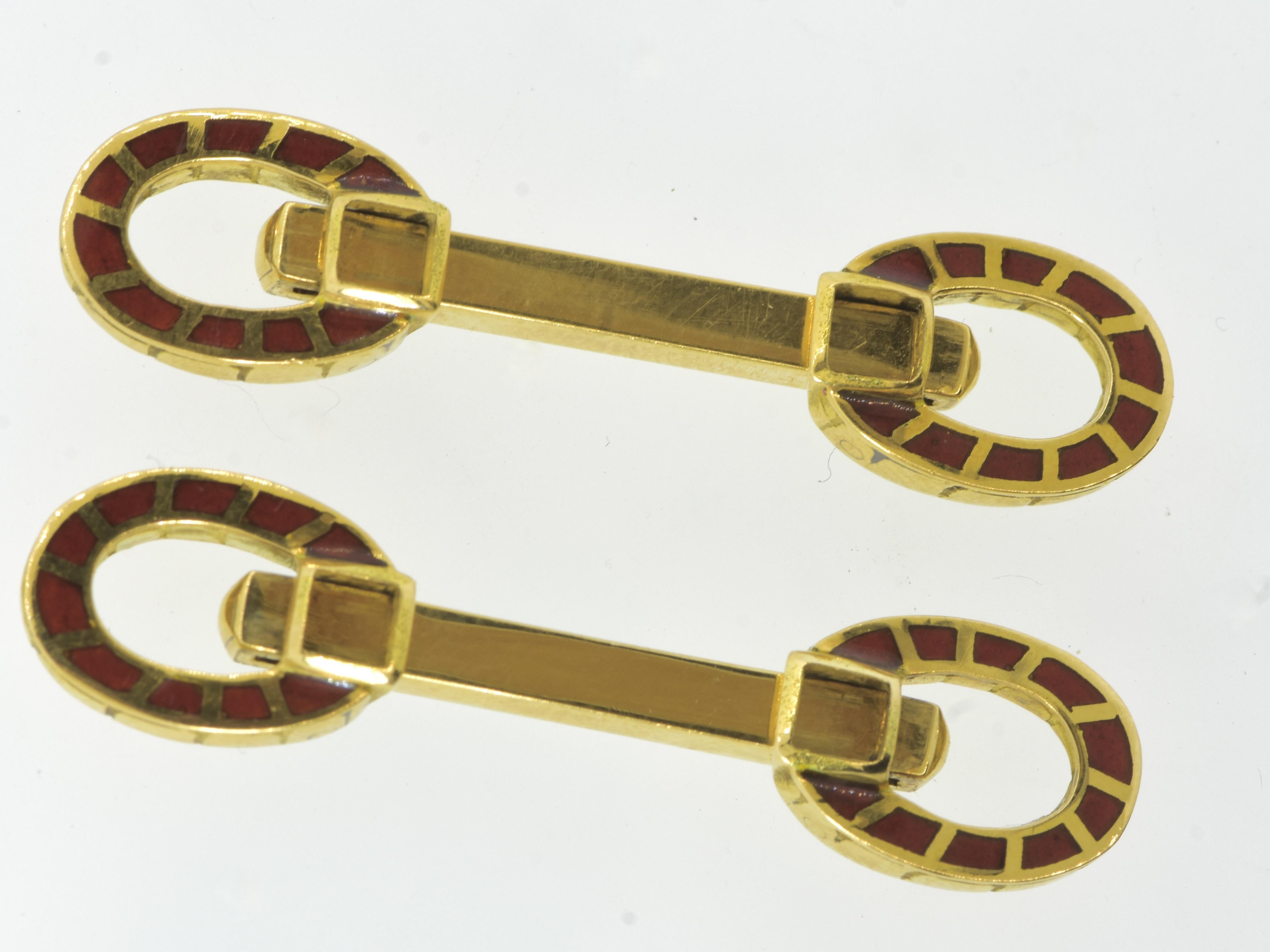 18K Hufeisen Manschettenknöpfe mit  Tiefrote Emaille, Vintage, Frühlingsmantel, Französisch. im Angebot 2