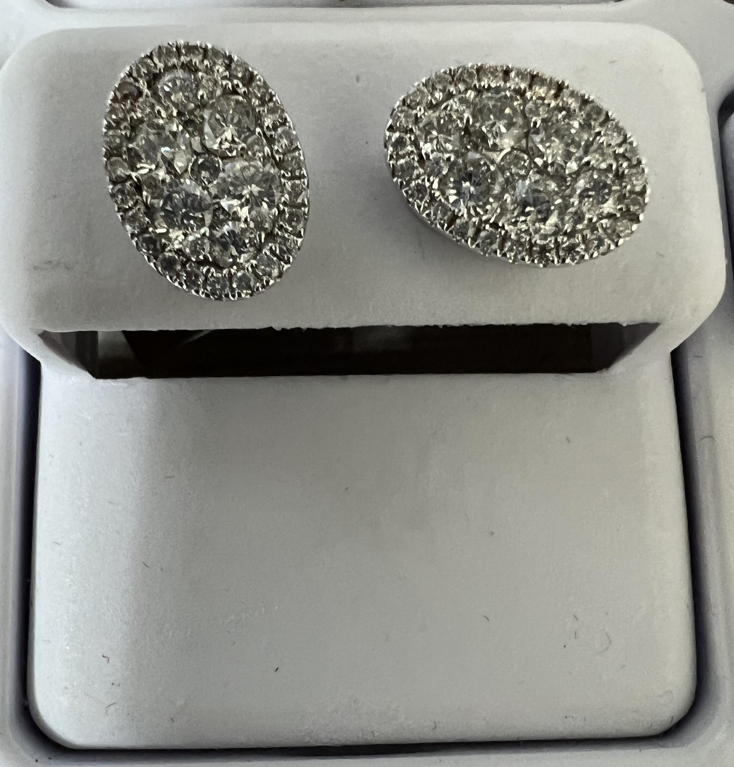 18K Illusion Oval studs' earrings with Diamond For Sale 3