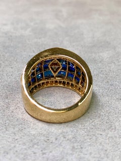 18K Invisible Set Buff Top Sapphire Trilliant Round Diamond Wide Cocktail Ring