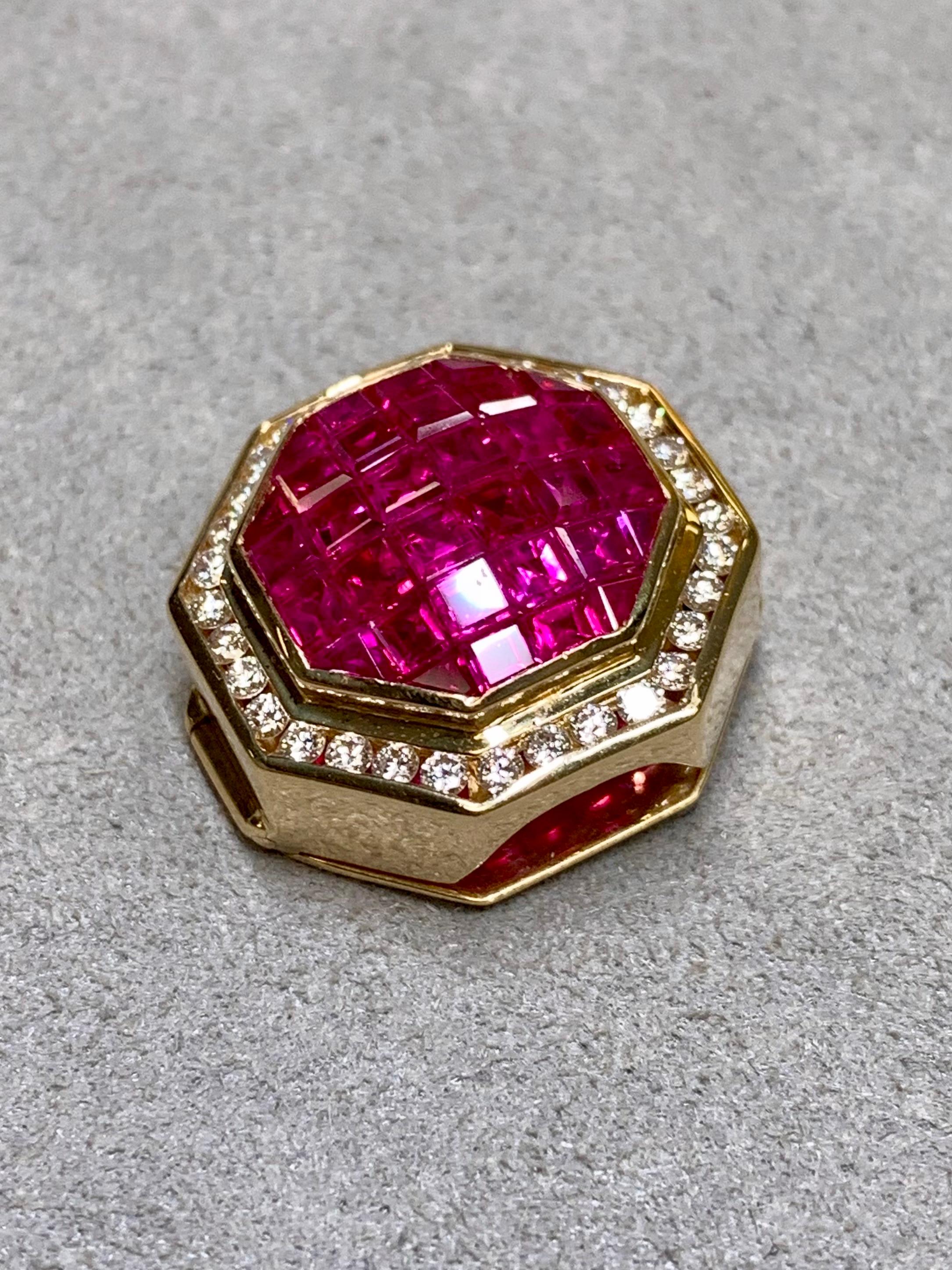 Taille carrée 18K Invisibly Set Vivid Ruby Diamond Octagonal Slide Pendant Enhancer 5.21ctw en vente