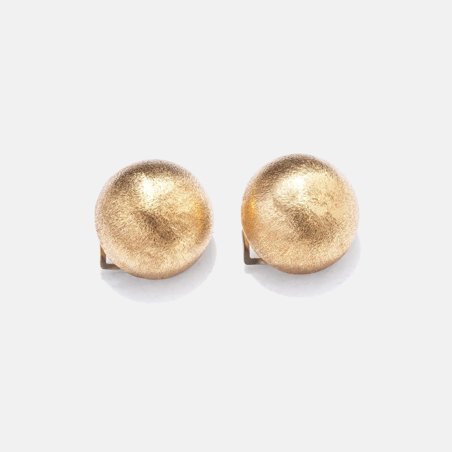 Women's or Men's 18k Italian Gold clip-on Earrings by Unoarre For Sale