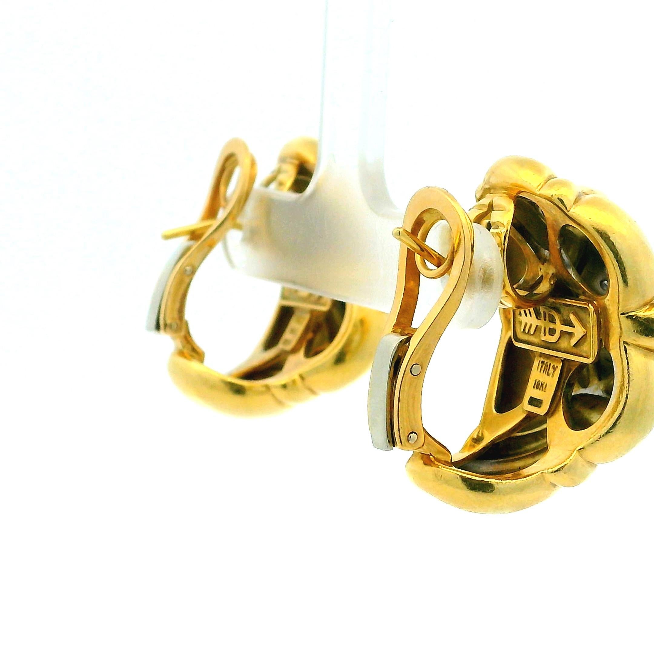 Orecchini a soffietto in oro italiano 18 carati con pavé di diamanti, Atelier D'Angelo, anni '90 in vendita 3