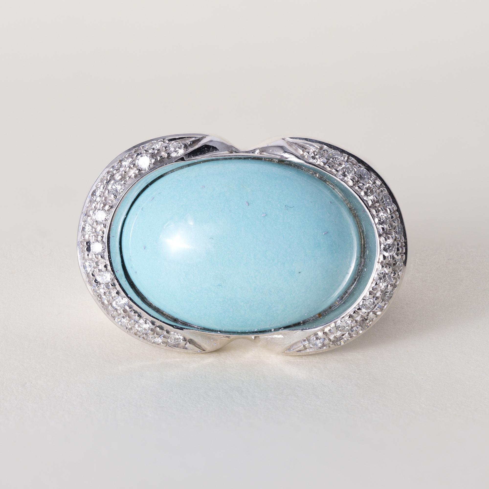 Rajola 18K Italienischer Gold Türkis & Diamant Ring
Dieser exquisite Vintage-Ring des renommierten italienischen Schmuckhauses Rajola besticht durch die zeitlose Eleganz und Kunstfertigkeit, die italienische Handwerkskunst auszeichnet.
In seiner