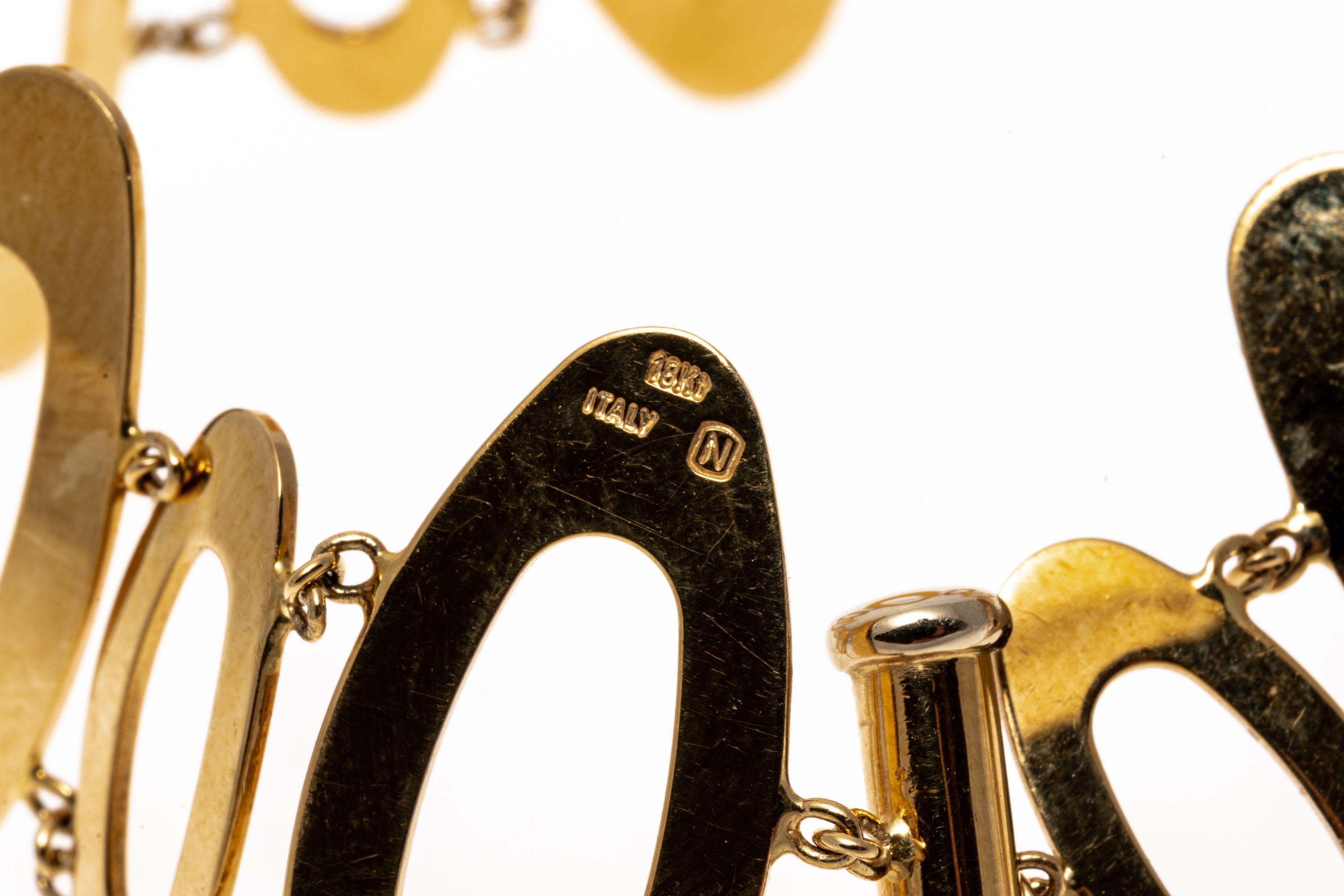 Bracelet à maillons ovales en or jaune 18 carats de style rétro épais et rétro Pour femmes en vente