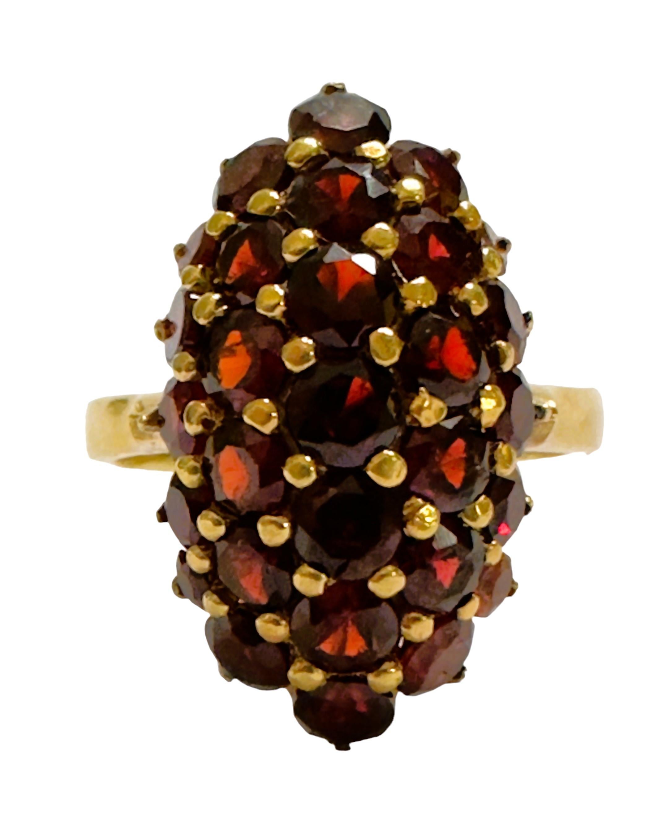 Women's 18K Italian Yellow Gold  Vintage Marquis Shaped Dome Garnet Ring with Appraisal