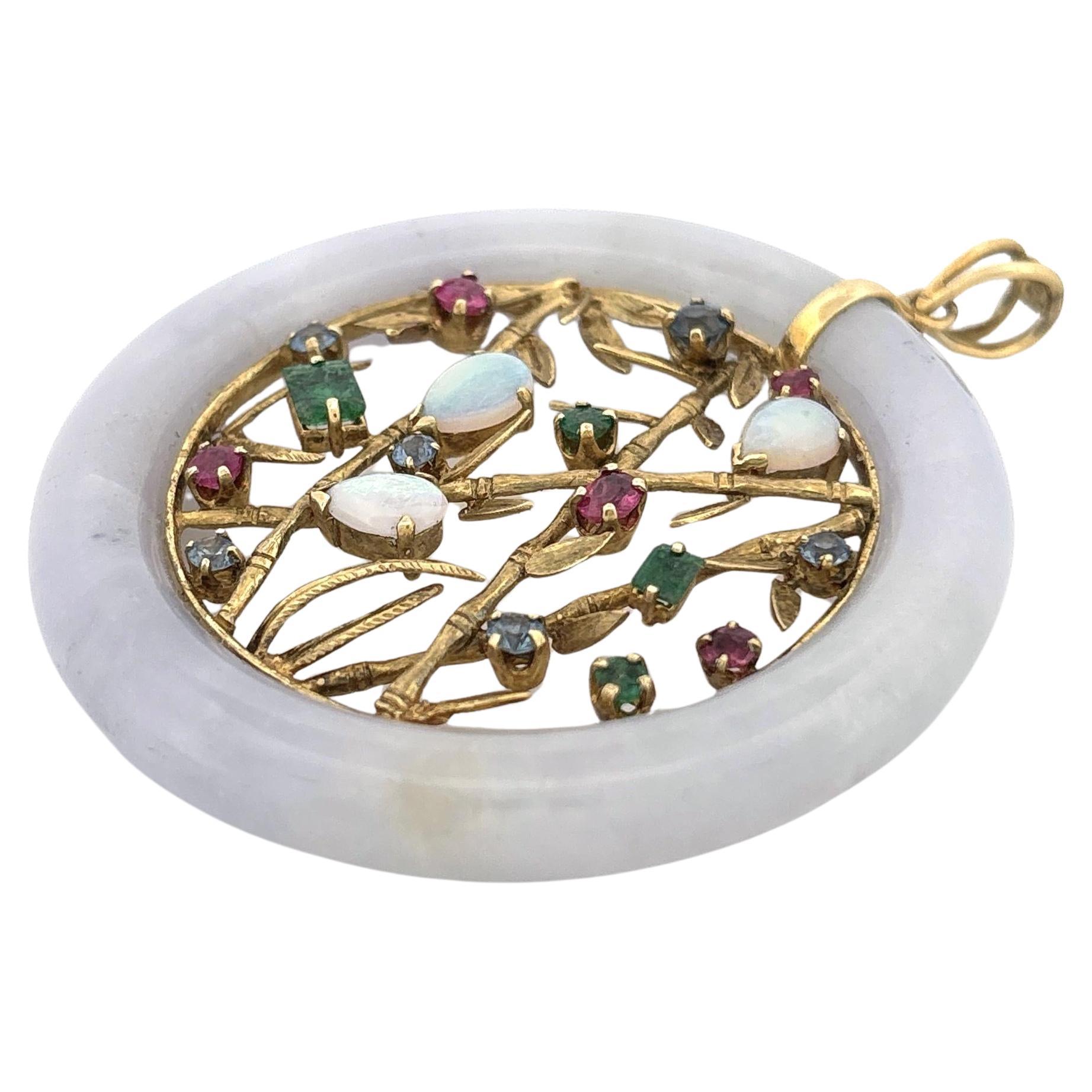 18K Jadeite Gemstone Round Pendant For Sale