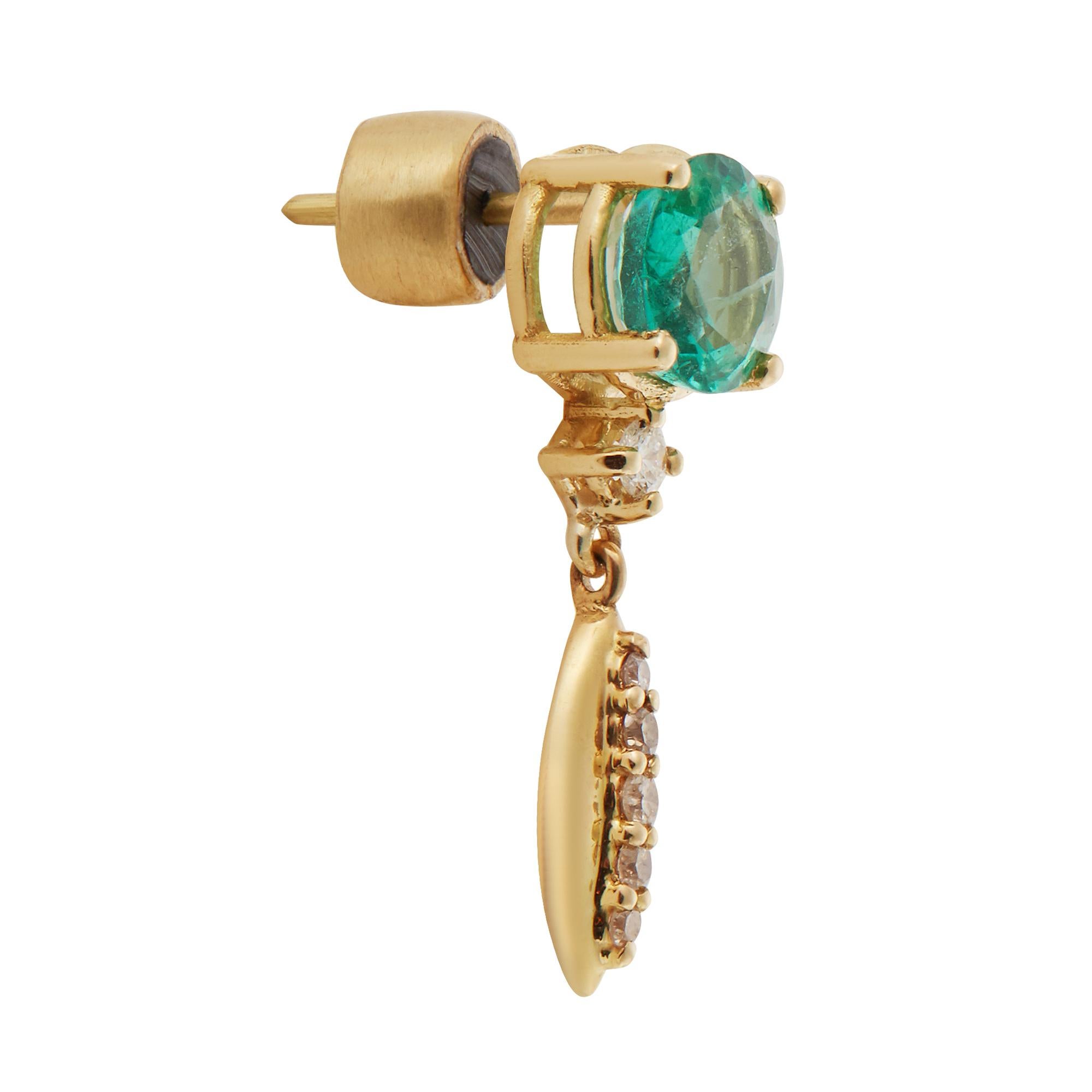 Round Cut 18k Karat Gold, Emerald & Diamond Dewdrop Earrings For Sale