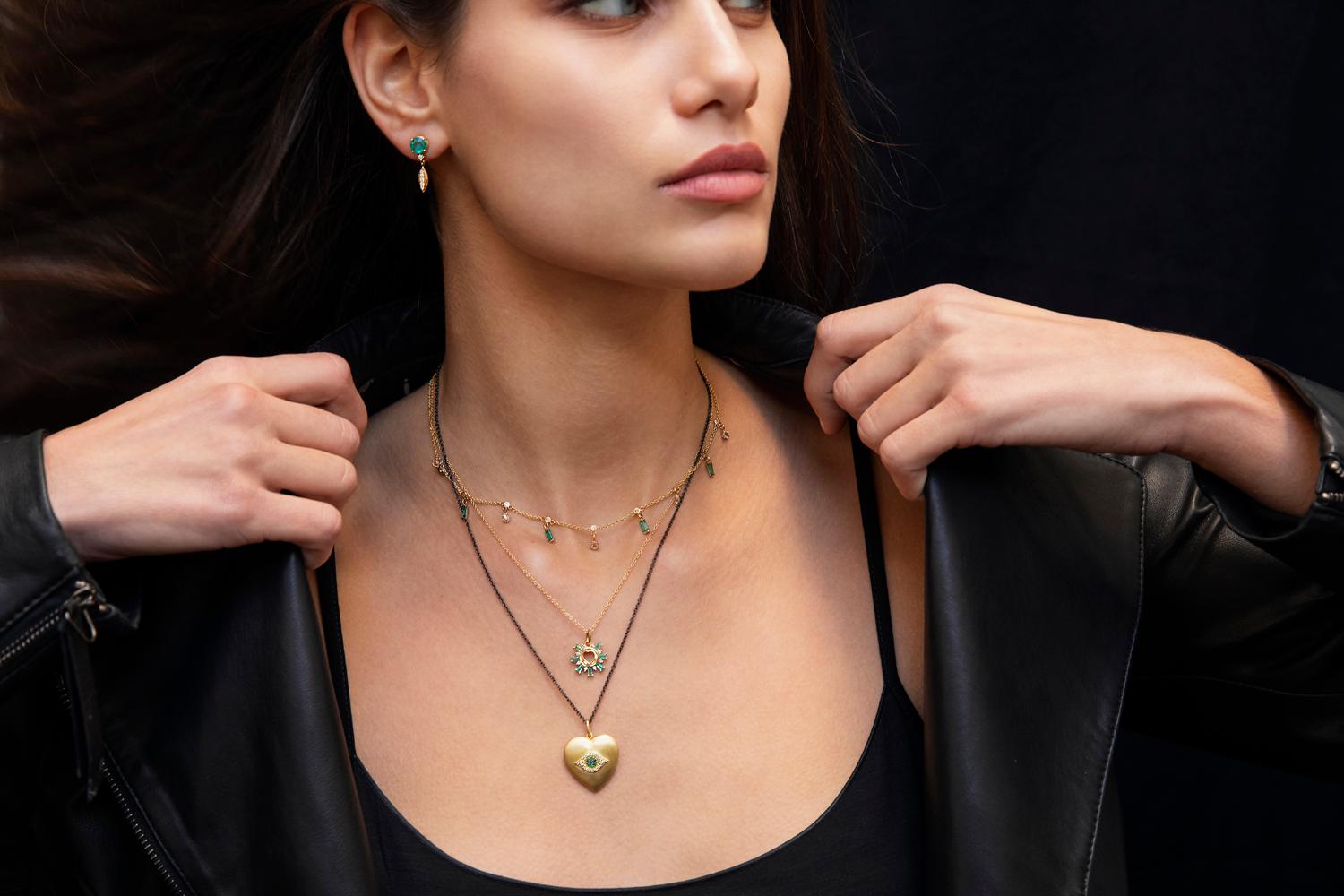 Women's 18k Karat Gold, Emerald & Diamond Dewdrop Earrings For Sale