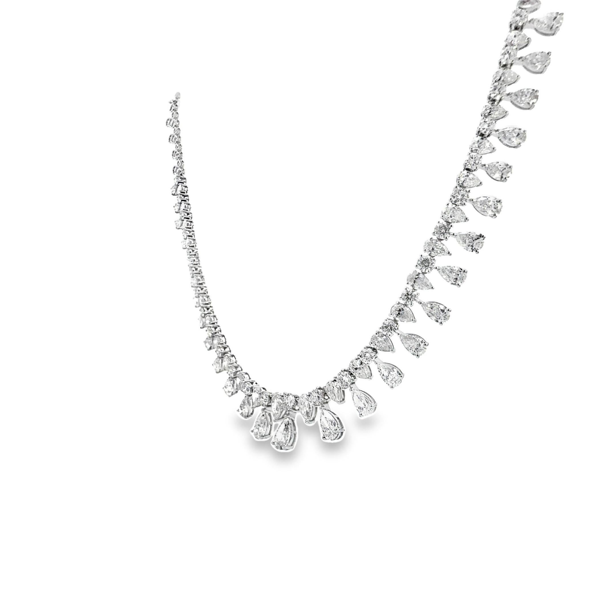 18 Karat Damen-Kronleuchter-Diamant-Halskette 24,87 Karat Diamanten im Zustand „Neu“ im Angebot in LA, CA