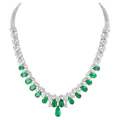 18K Ladies Chandelier Emerald 
Diamond Necklace 13.48ct Emerald 13.35 ct