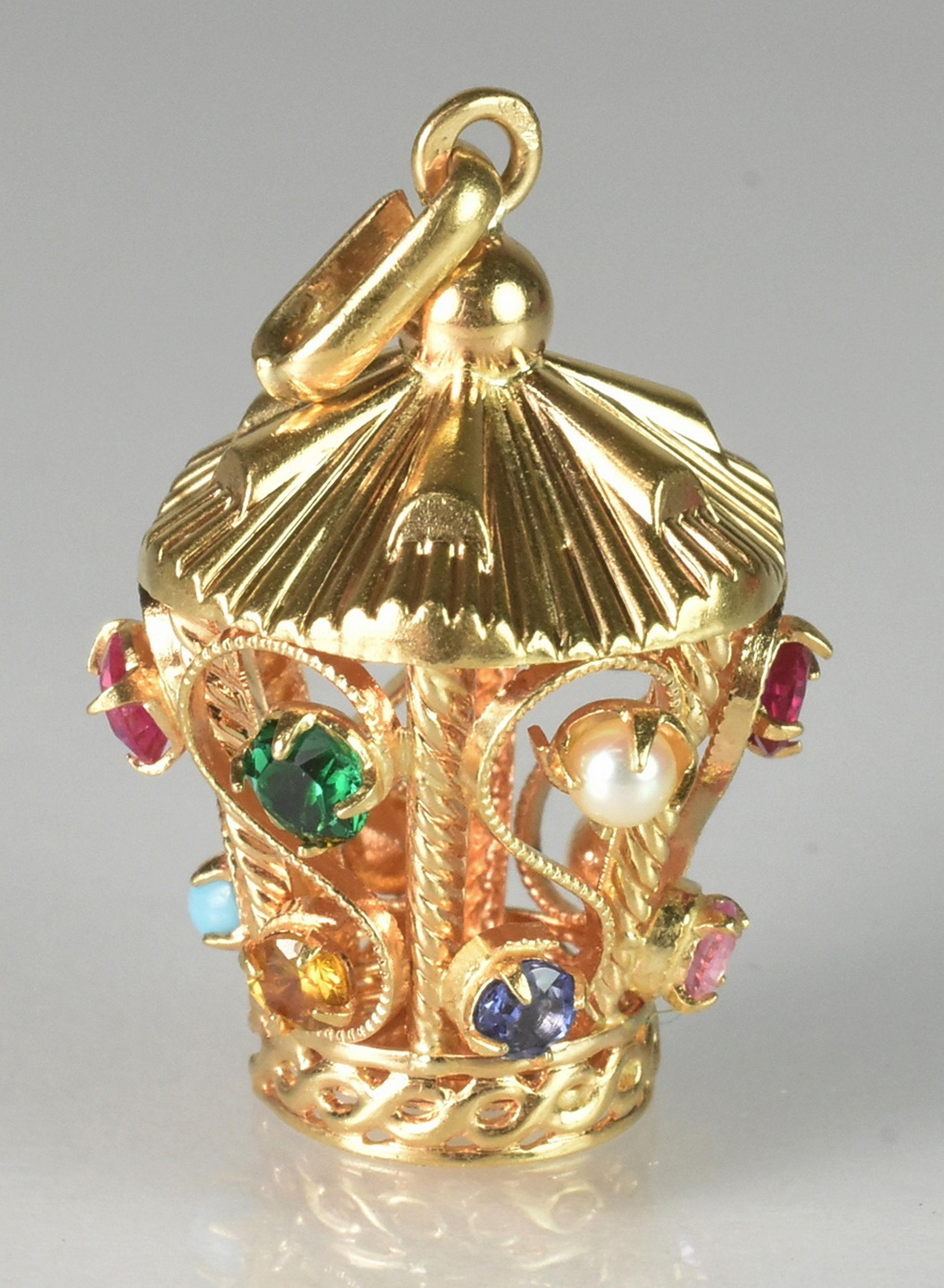 18K Yellow Gold Lantern Charm with Multicolored Stones. Great condition. Measures 5/8