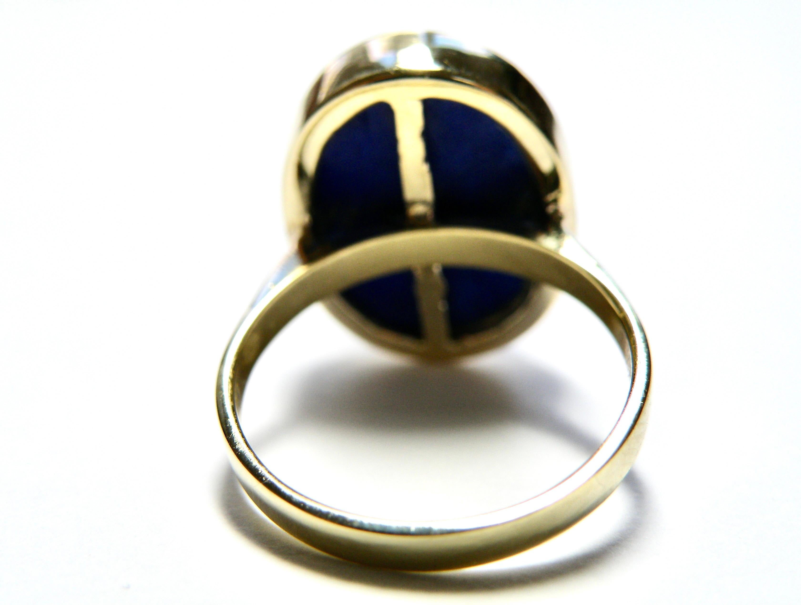 18K Lapis Lazuli Carved Scarab Ring In New Condition For Sale In Cohasset, MA