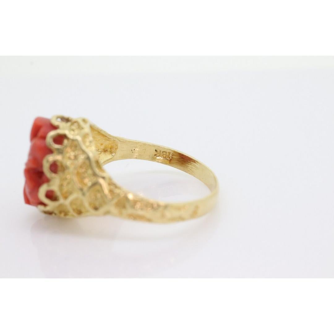 Grande bague orange sculptée en or 18 carats. Bague fantaisie en or 18 carats avec texture de fleurs en corail. en vente 2