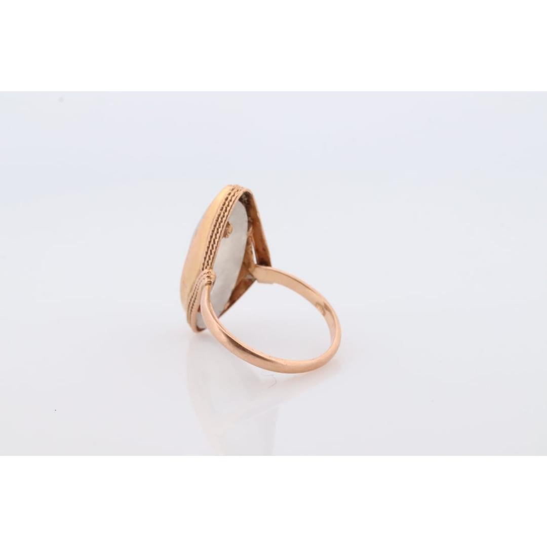 18k Large MOONSTONE ring. 18k Gold Marquise Navette Moonstone ring For Sale 4