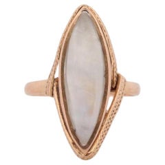 18k Large MOONSTONE ring. 18k Gold Marquise Navette Moonstone ring