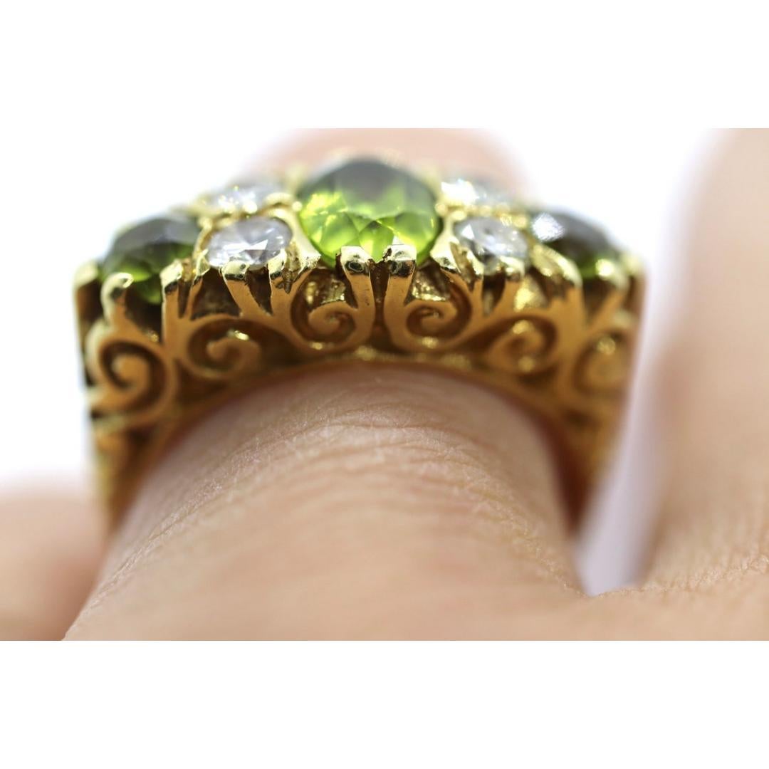 18k Large Peridot and Diamond Ring. Made in UK 1976. 6.4grams with 0.40ctw In Good Condition For Sale In Port Charlotte, FL