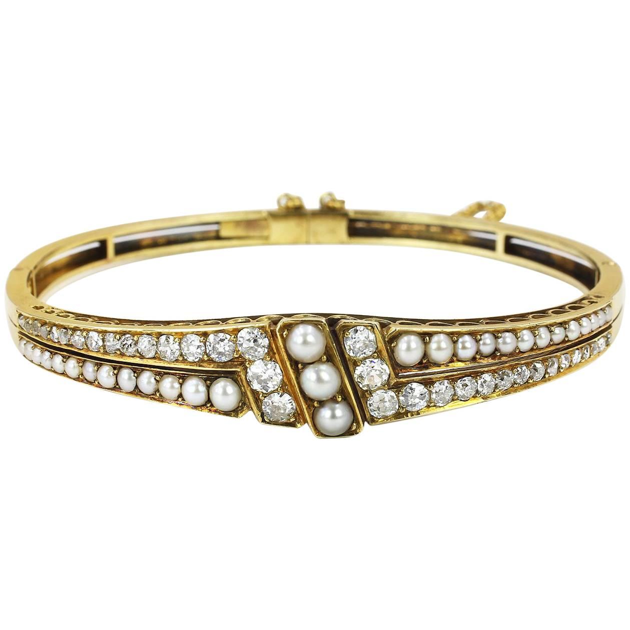 18 Karat Late 19th Century Split Pearl and Diamond Hinged Bangle Bracelet  For Sale