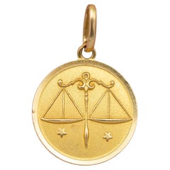 18K Libra, Vintage 18 karat zodiac charm pendant - solid yellow gold - Star Sign