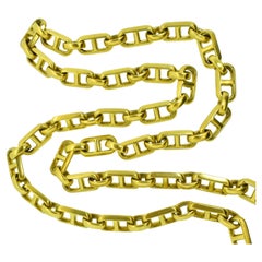 Collier à chaîne longue de 18 carats qui peut être porté long ou doublé.