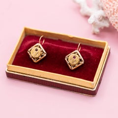 18K lover earrings - Small & light Antique floral dormeuse sleepers - solid gold
