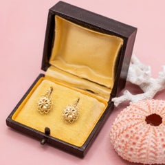 18K lover earrings - Small & light Antique floral dormeuse sleepers - solid gold