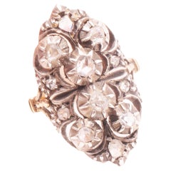 Anello a grappolo di diamanti vittoriano antico a forma di marchese in 18 carati