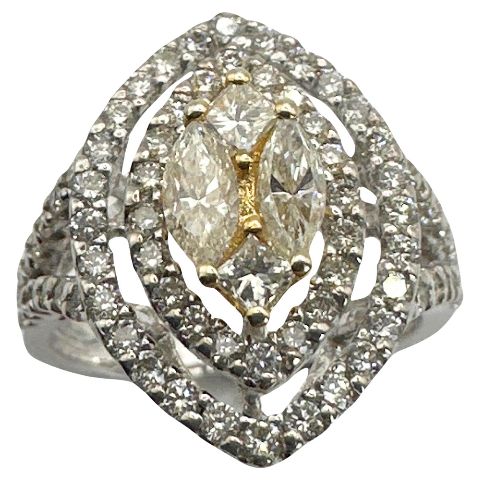 18k Marquise and Princess Cut Diamond Ring For Sale