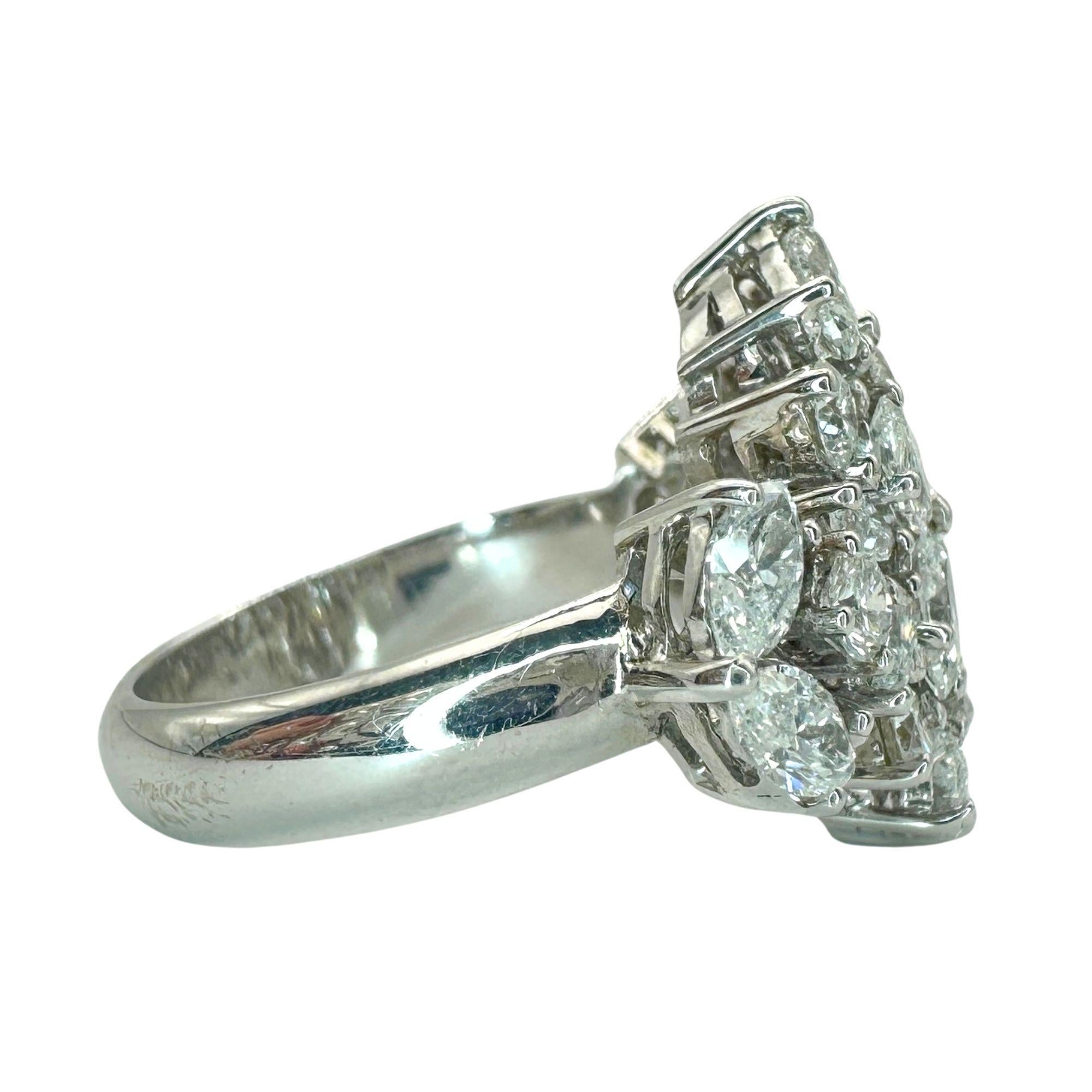 18k Marquise Cut Diamond Ring For Sale 2