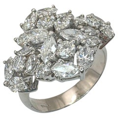 18k Diamantring mit Marquise-Schliff