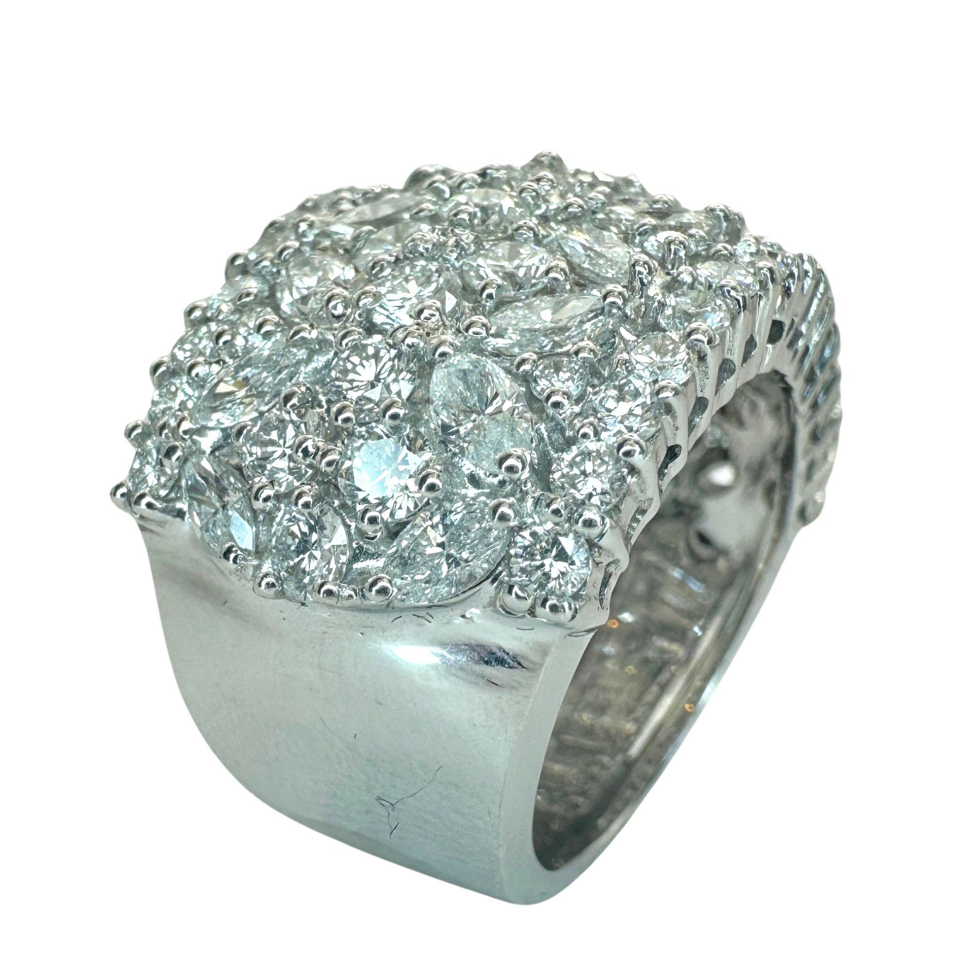 18k Marquise Cut Diamond Wide Band Ring For Sale 1