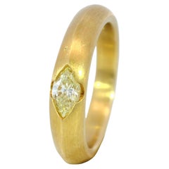 Anello Marquise Diamond Band Stacker in oro giallo 18K ~.33ctw